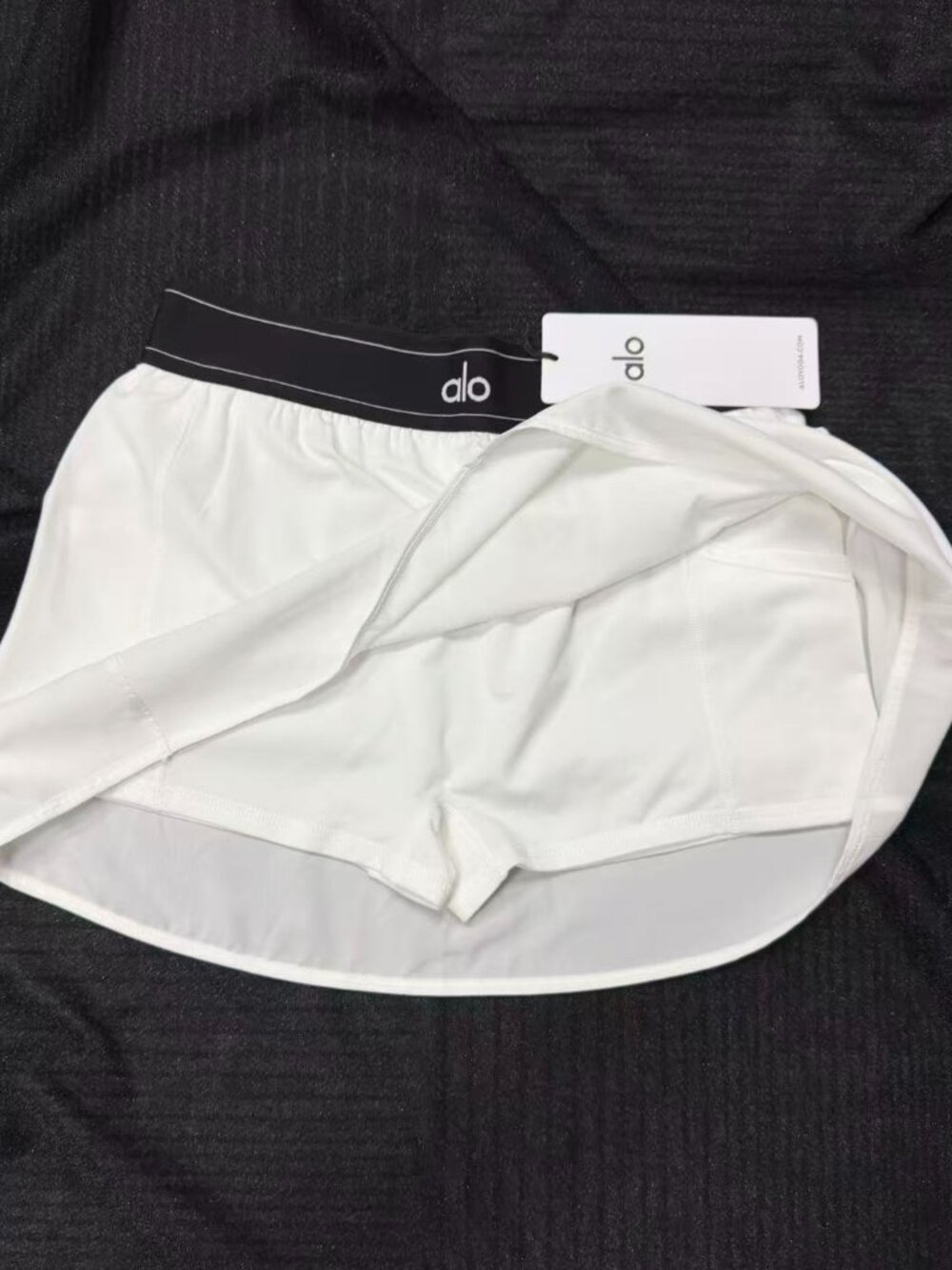 š„ALO Yoga Match Point Tennis Skirt White NWTš¤Everyday Mini Skirt - Picture 4 of 7